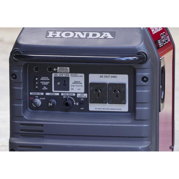HONDA EU30IS GENERATOR 2 HONDA EU30iS Generator - The Mower Supastore