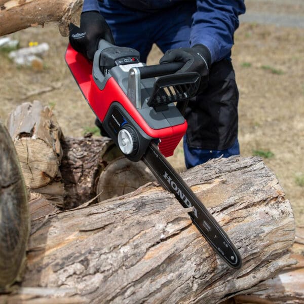 HONDA HHC36BXB35 36V Battery Domestic Chainsaw Kit 2 HONDA HHC36BXB35 36V Battery Domestic Chainsaw Kit