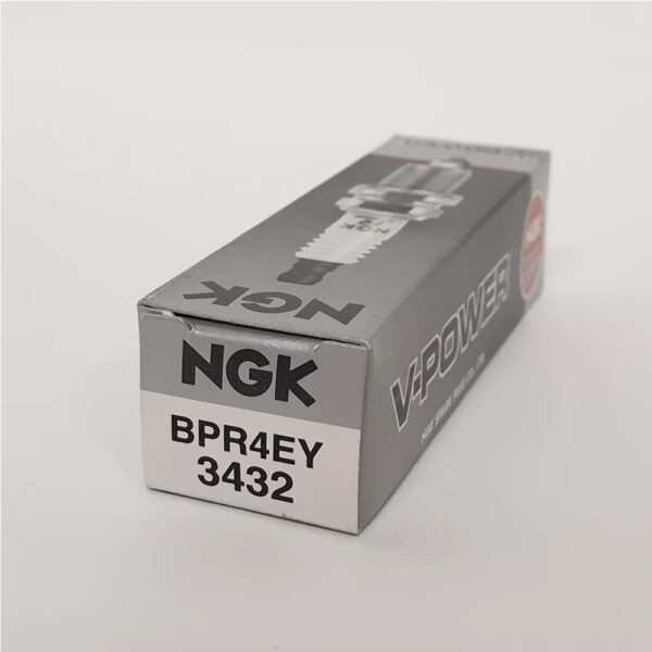 NGK BPR4EY spark plug NGK BPR4EY spark plug